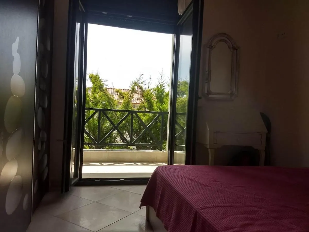 Oremma Apartment Nikiti